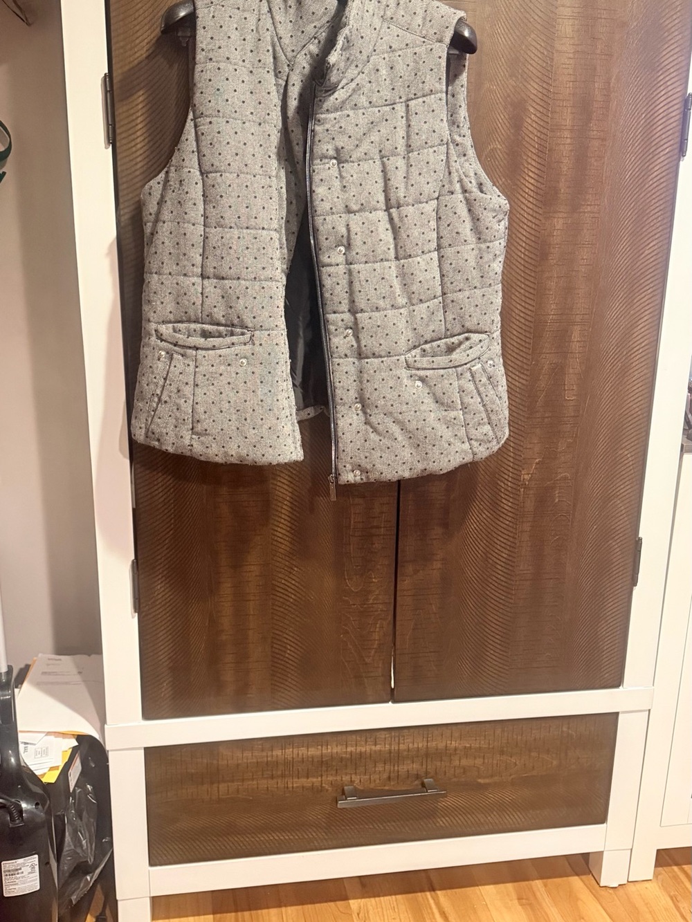 Liz Claiborne Gray Quilted Polka Dot Vest